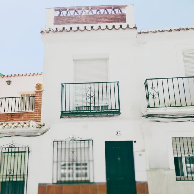 Villa Soleada Casa En Nerja Esterno foto